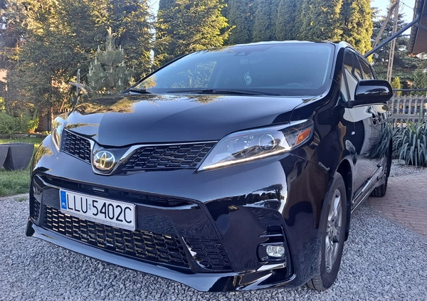 Toyota Sienna cena 169000 przebieg: 29000, rok produkcji 2020 z Łuków małe 631